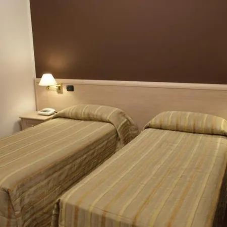 Hotel Arena 3*